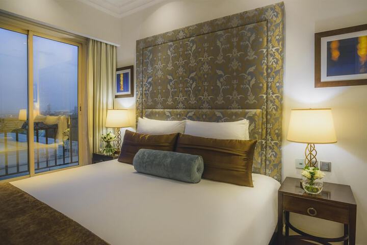 Room 40 of 165