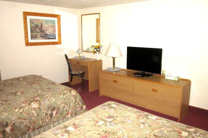 Room 8 of 27