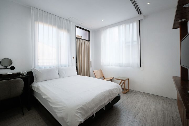Room 15 of 92