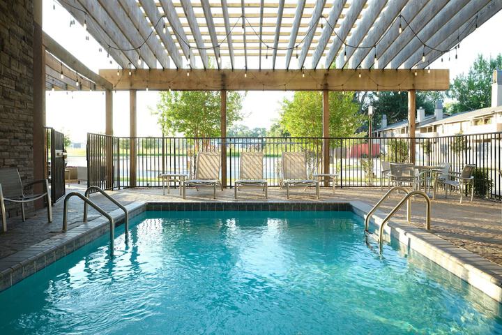Pool 23 of 29
