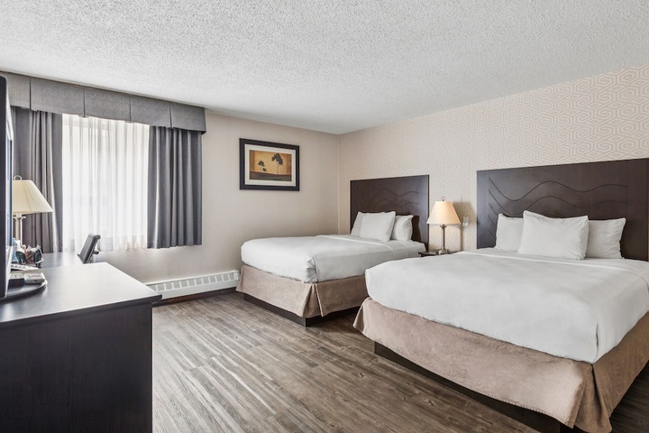 Room 21 of 76
