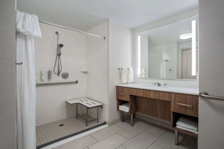 Bathroom shower