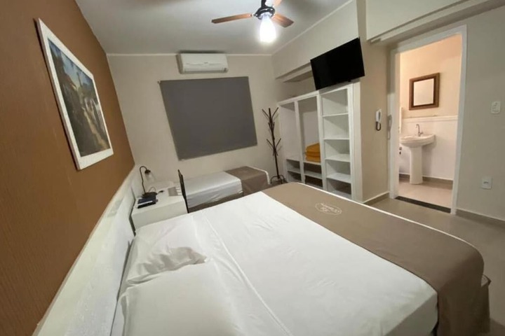 Room 14 of 35