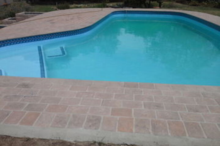 Pool 23 of 28