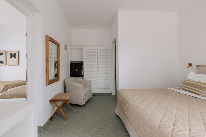 Room 26 of 108