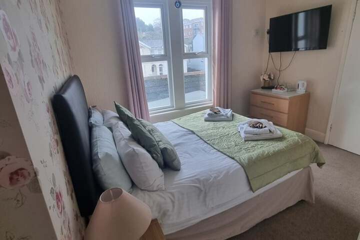 Room 14 of 26