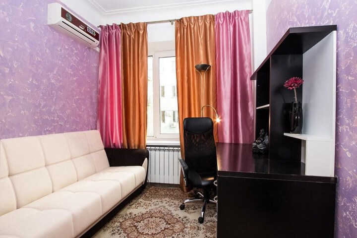 Room 18 of 28