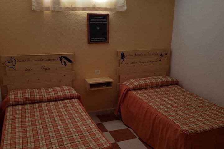 Room 16 of 16