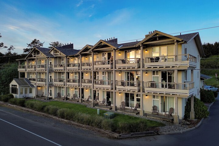The Wayside Inn in Cannon Beach, OR