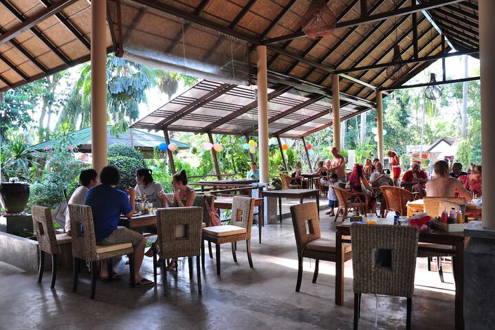 Dining 43 of 45