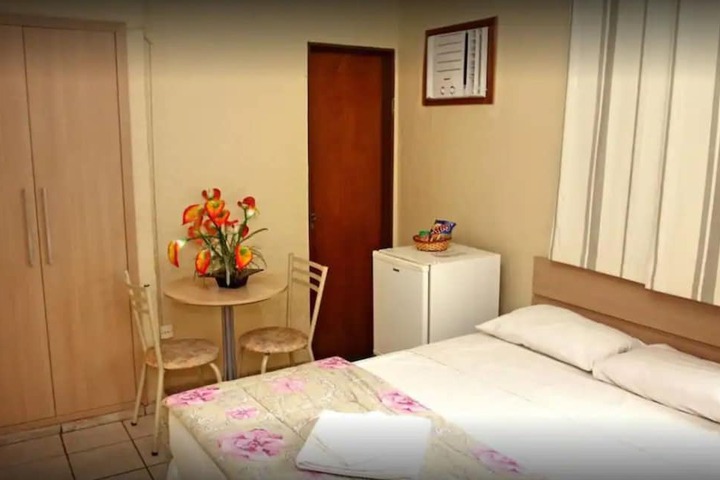 Room 8 of 13