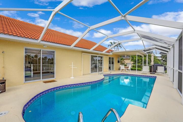 Pool 17 of 46
