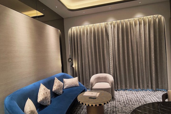 Room 16 of 63