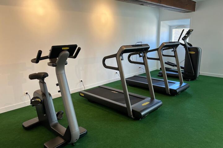 Health and Fitness 10 of 18