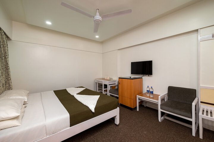 Room 13 of 54