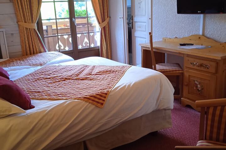 Room 15 of 50