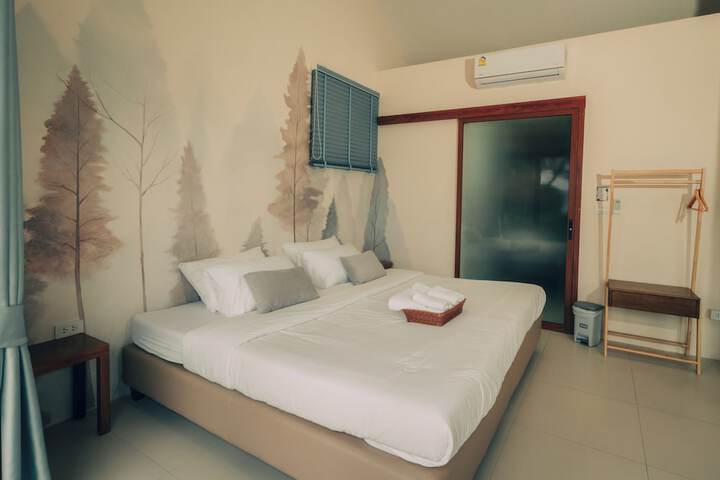 Room 7 of 94
