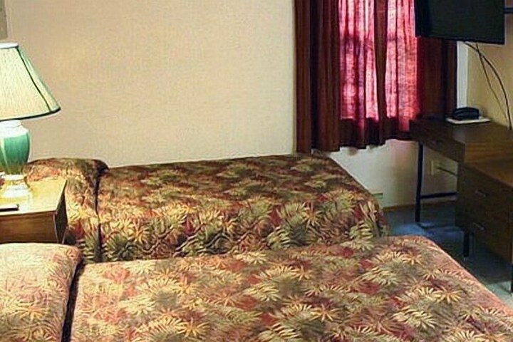 Room 15 of 39