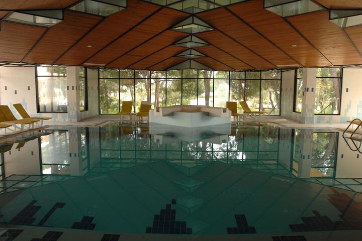 Pool 43 of 95