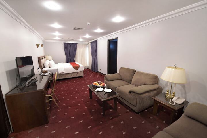 Room 11 of 24