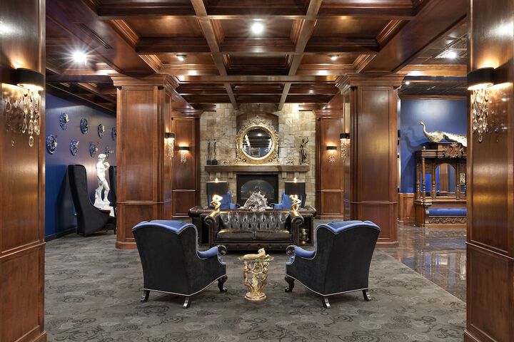 Guest Lobby