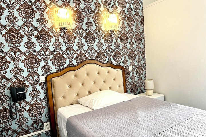 Room 36 of 80
