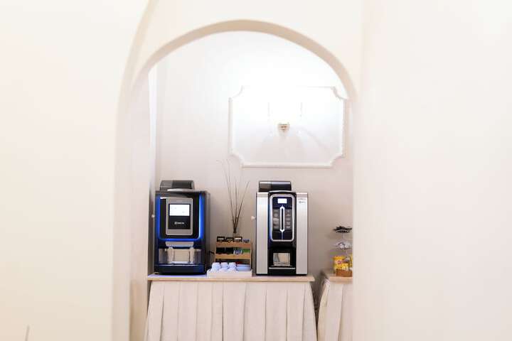 Breakfast/Coffee Service 50 of 75