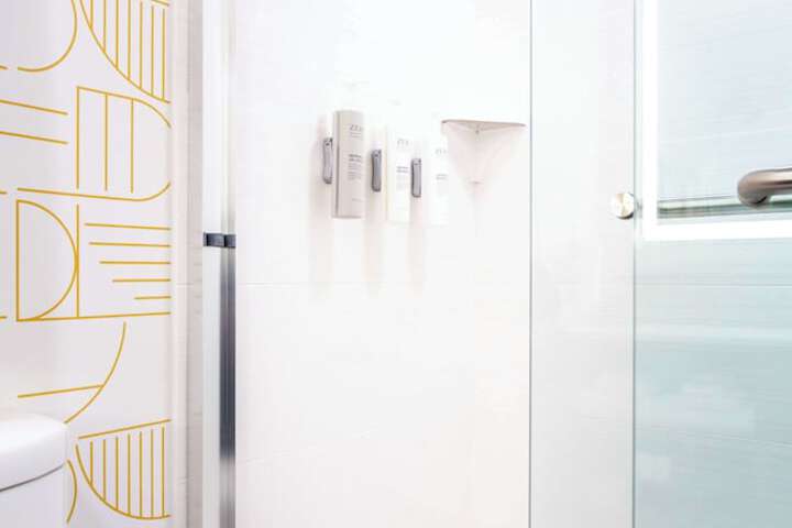 Bathroom shower