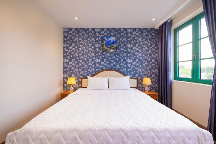 Room 21 of 34