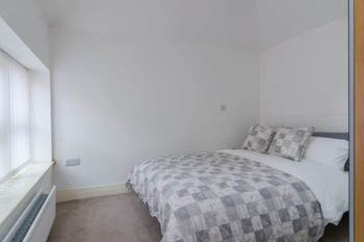 Room 4 of 19