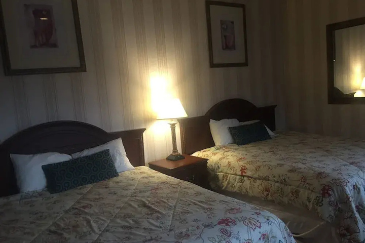 Room 4 of 21