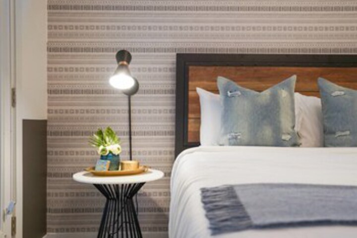 Room 22 of 28