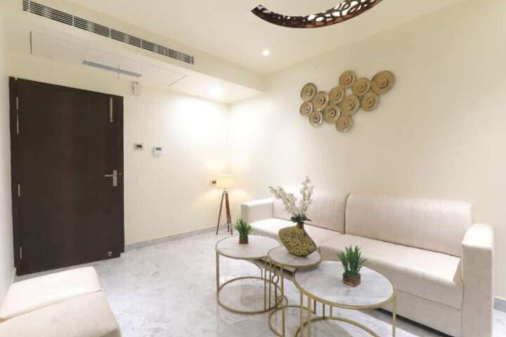 Room 10 of 17