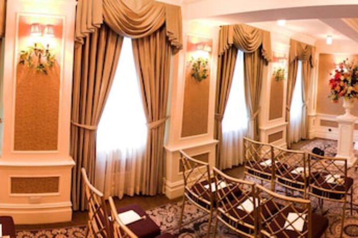 Ballroom/Hall 54 of 62