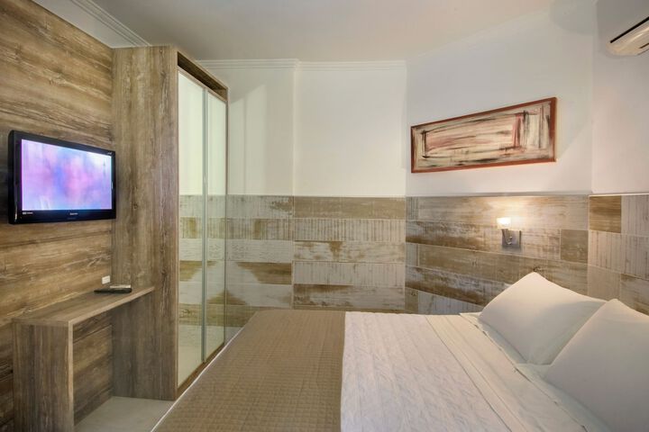Room 16 of 94