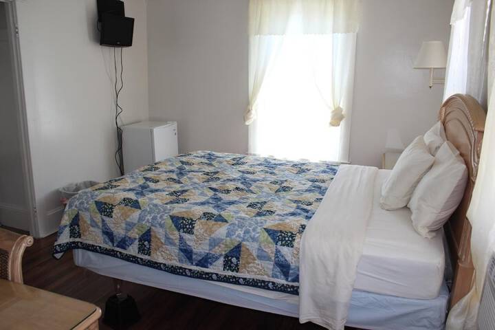 Room 21 of 39