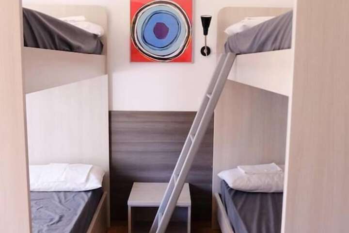 Room 13 of 29