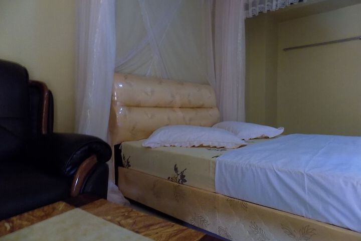 Room 12 of 43