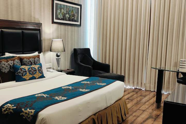 Room 16 of 75