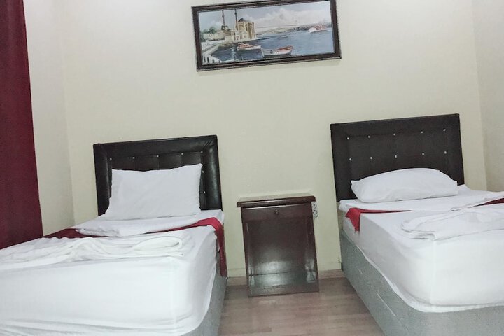 Room 3 of 20