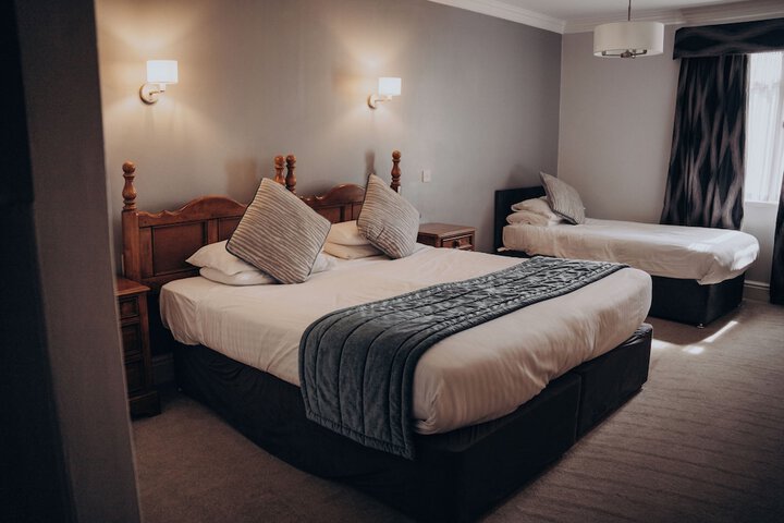 Room 11 of 52