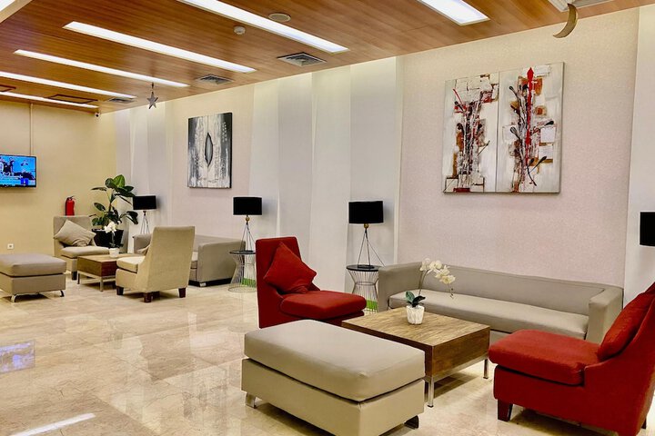 Entrance & Lobby