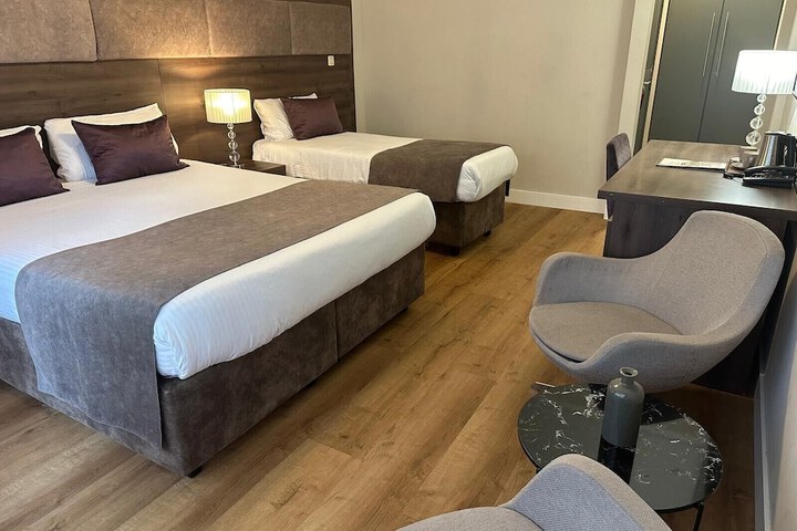 Room 29 of 46