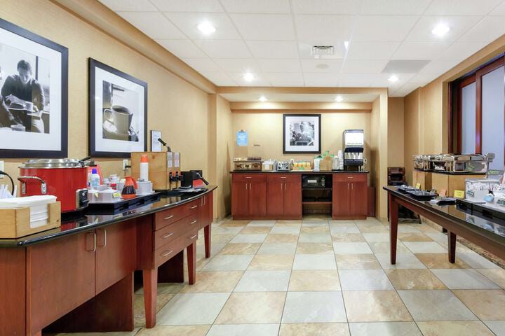 Breakfast area