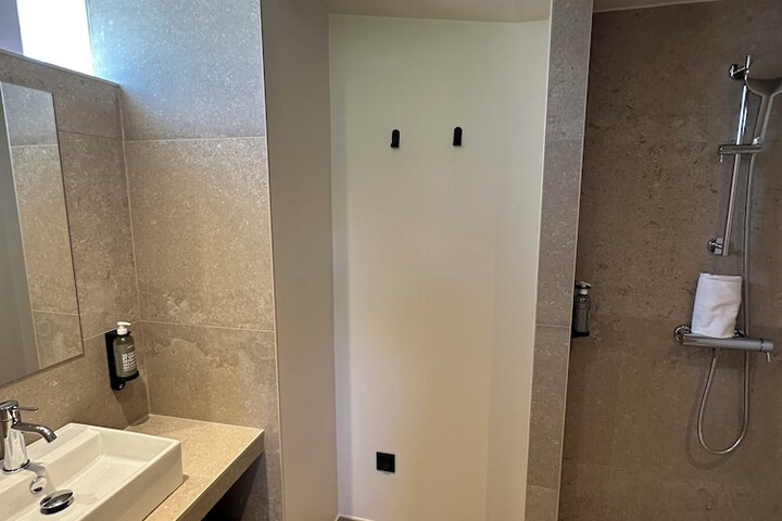 Room 37 of 50