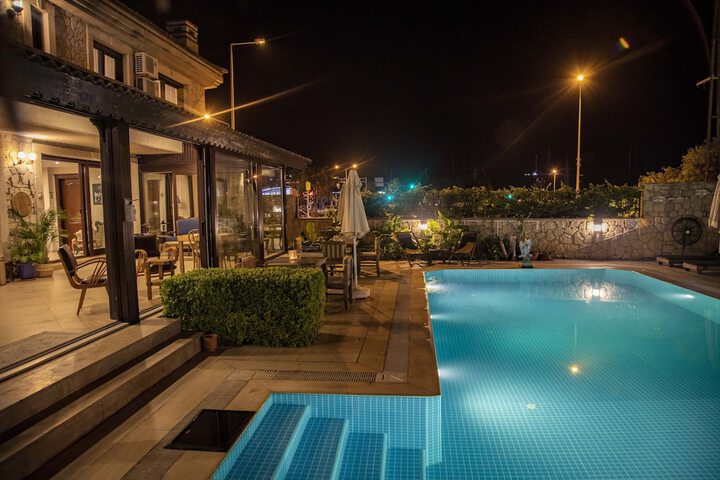 Pool 31 of 47