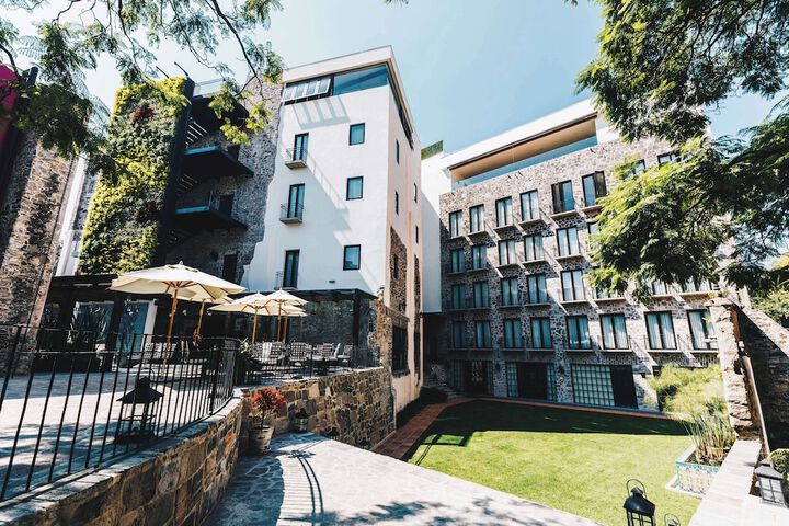 Hotel 155 of 160