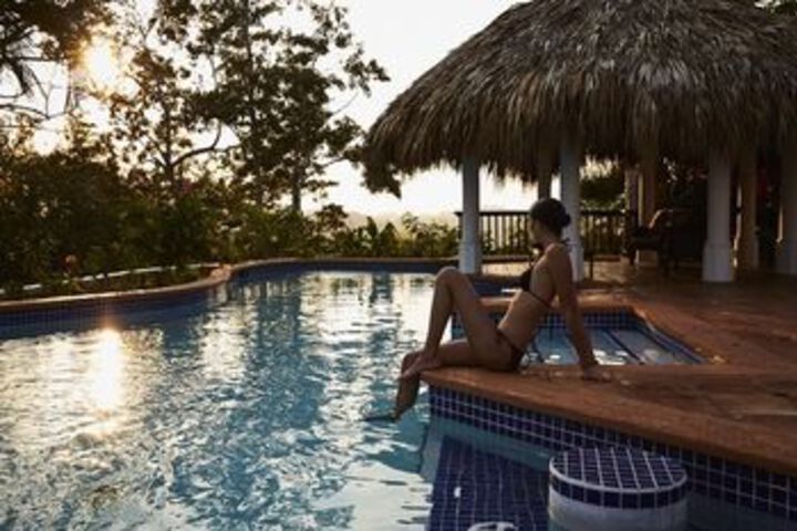 Pool 22 of 25