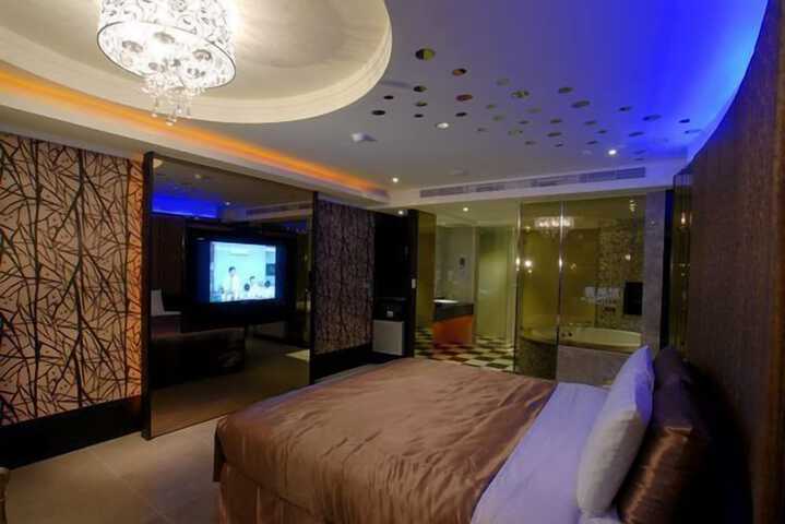 Room 47 of 107