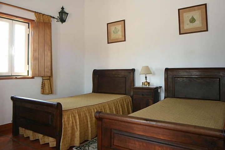 Room 5 of 62